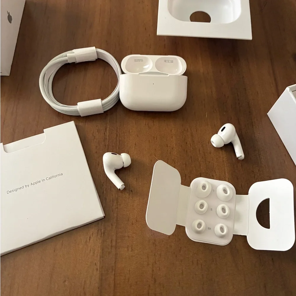 Apple White AirPods Pro Wireless Headset